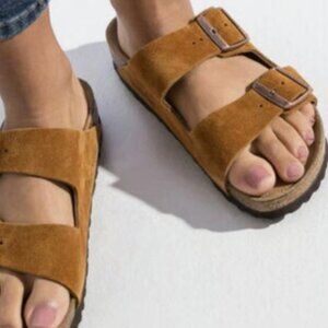BIRKENSTOCK Arizona Mink Suede Leather Soft footbed Sandals. Size 9